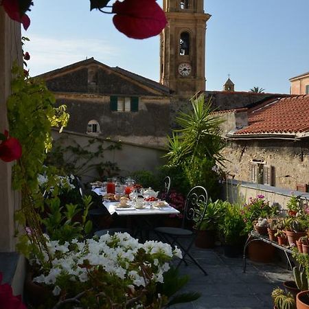 La Terrazza Di Vico Olivi B&B Вентімілья Екстер'єр фото
