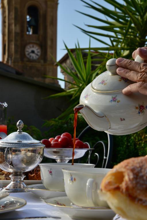 La Terrazza Di Vico Olivi B&B Вентімілья Екстер'єр фото
