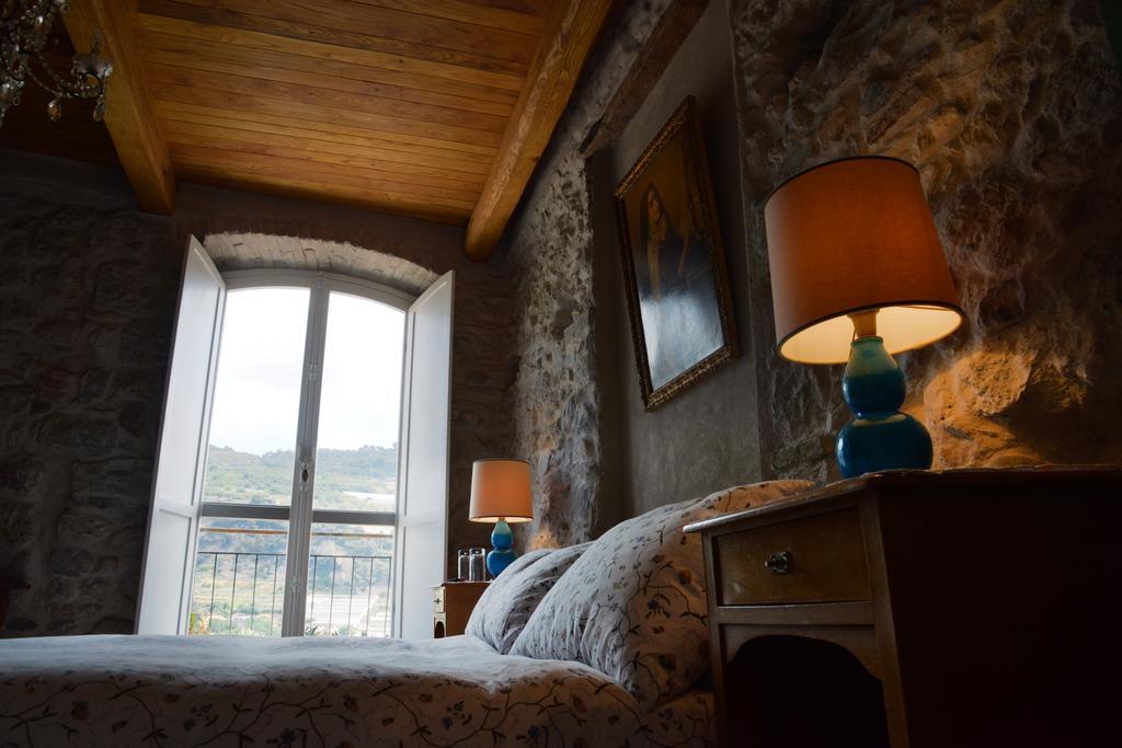 La Terrazza Di Vico Olivi B&B Вентімілья Номер фото